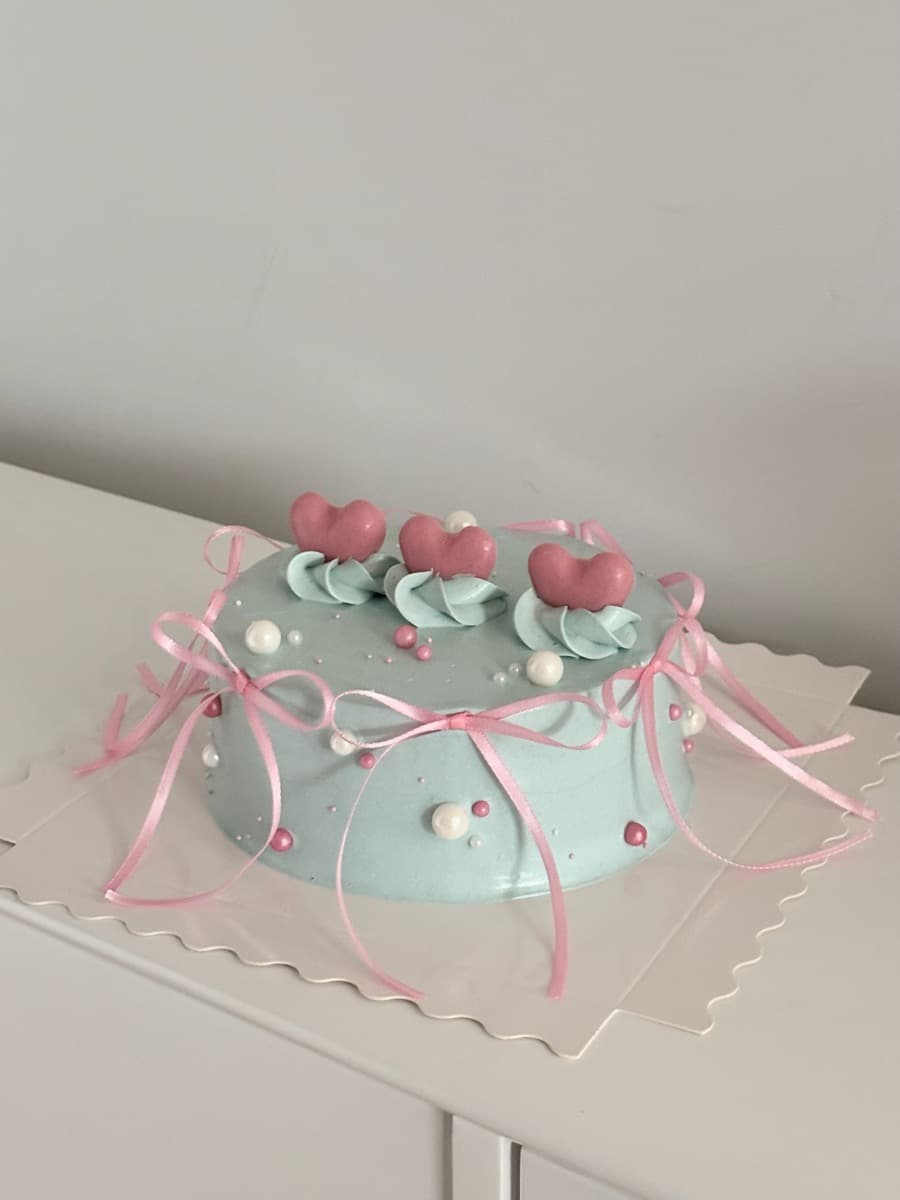 Sky blue with pink hearts & ribbon bows